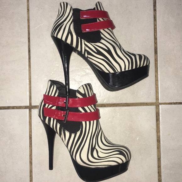 STILETTO BOOTIES - Picture 6 of 10